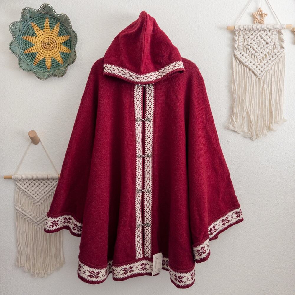 Maroon Hooded 100% Wool Nordic Knit Poncho Size Large Estonia